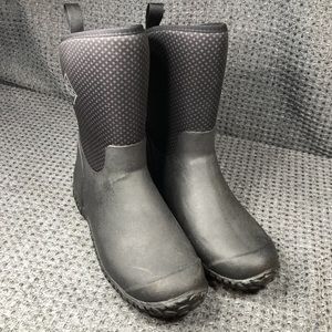 MUCK WOMENS MUCKSTER II MID RUBBER BOOTS BLACK ROSES Sz 10 WATERPROOF INSULATED